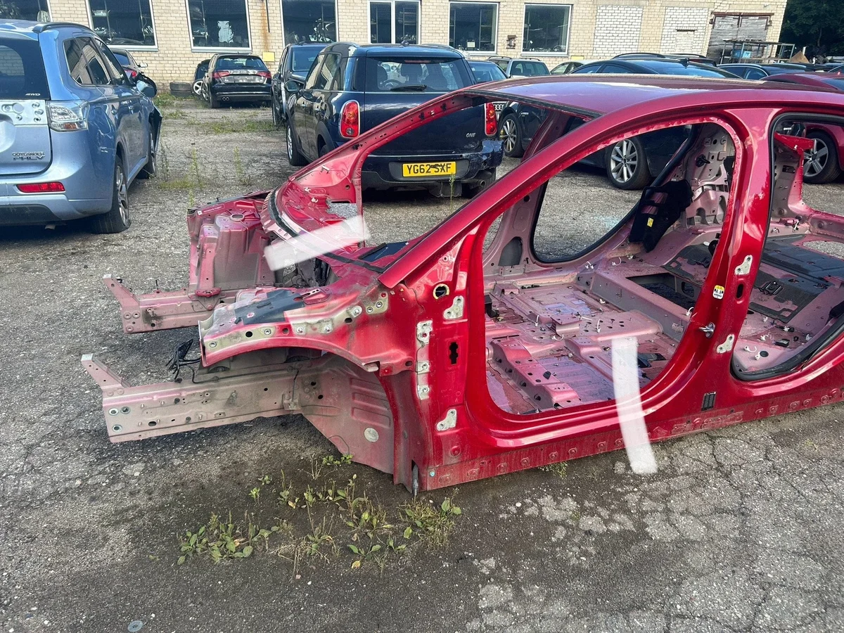 2018 Jaguar I-Pace Front Quarter Panel