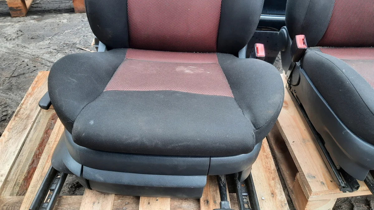 VW Polo IV oikea etuistuin, käytetty image 3