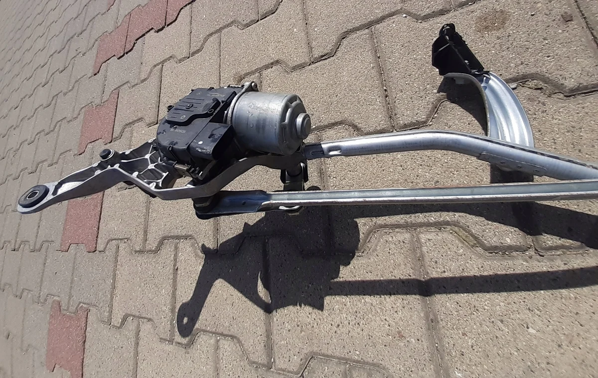 Wischer Motor Mercedes E-Klasse W213 A2138207902 image 3
