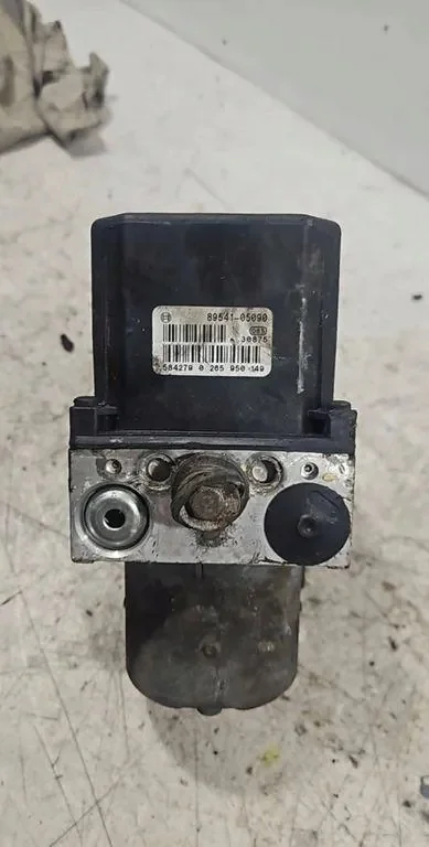 ABS-pumppu Toyota Avensis T25 0265950149