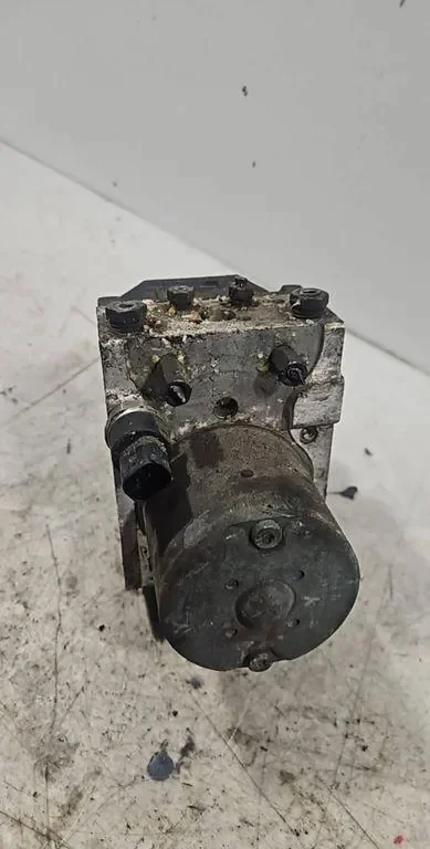 ABS-pump Toyota Avensis T25 1.8 2009 image 3