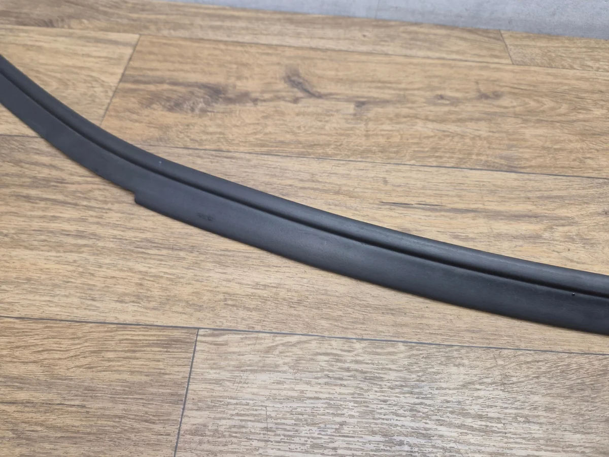 Dichtung Motorhaube BMW F30 F80 F31 F32 F82 F33 F36 image 3