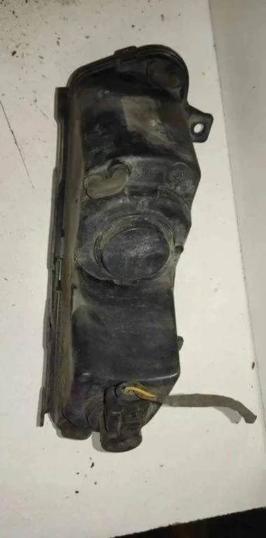 VW Jetta Halogen Strålkastare Vänster 174162-01 image 3
