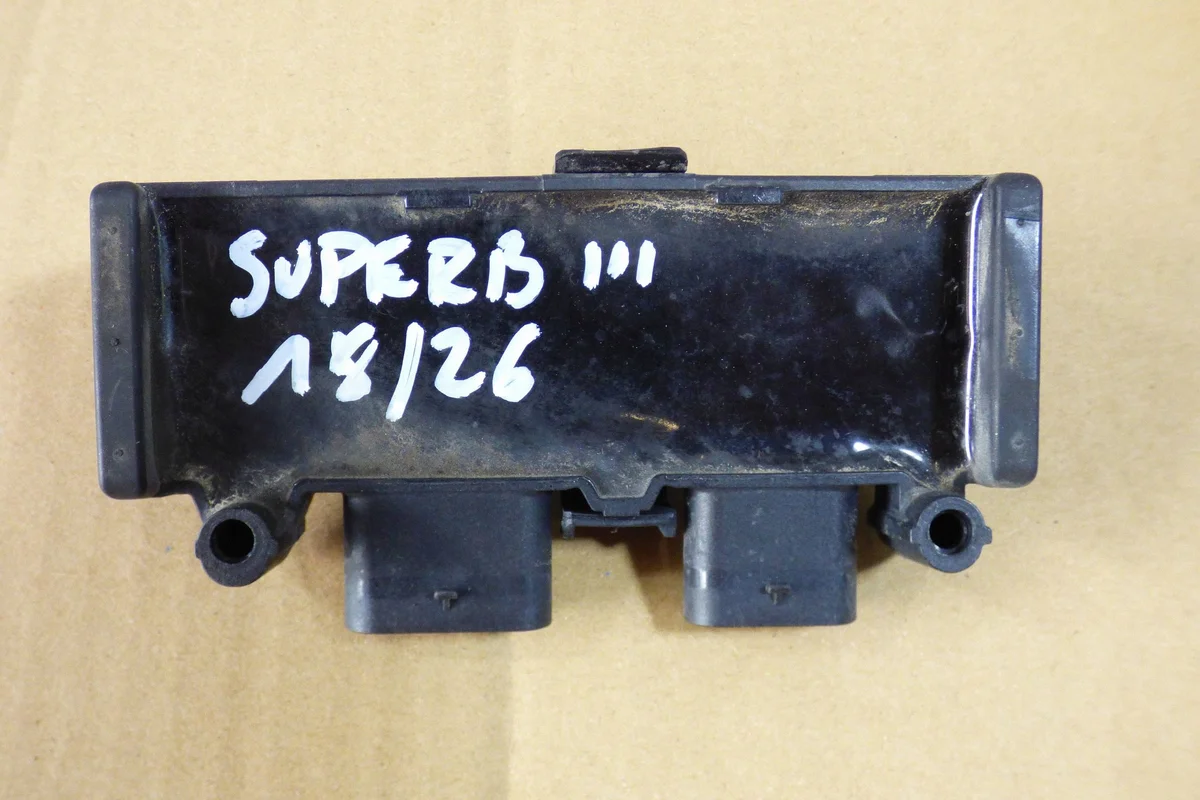 Módulo Skoda Superb III 3AA962243G Usado image 3
