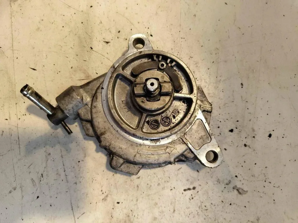 Bomba Vacío Honda CR-V IV 36300RL0 Usada