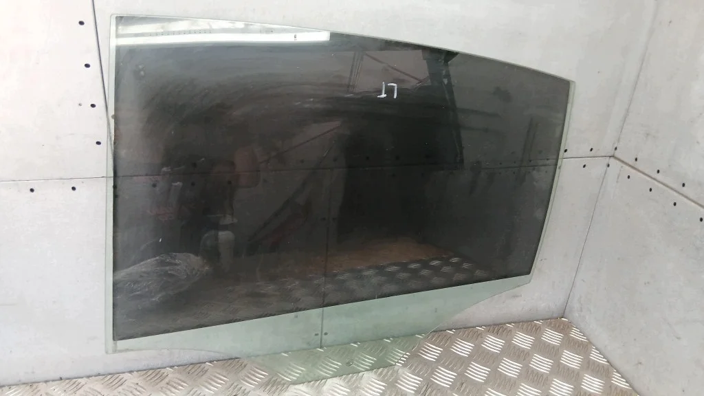 Vitrage Arrière Gauche VW Passat B6 1.9TDI