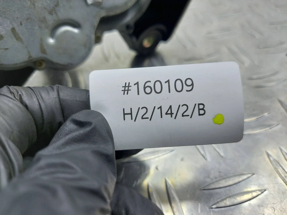 Motor Limpiaparabrisas Trasero Opel Astra G Usado image 7