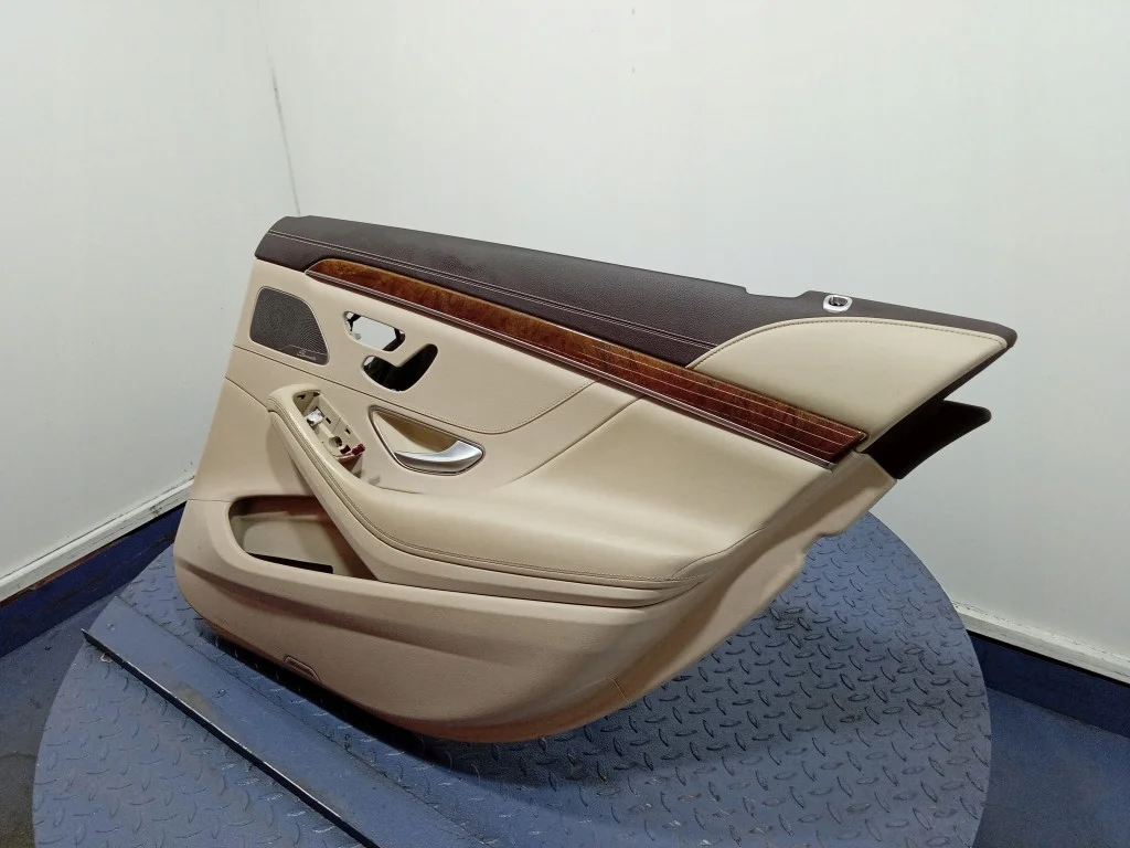 Mercedes S-Klasse W222 Türverkleidung Rechts Hinten image 3