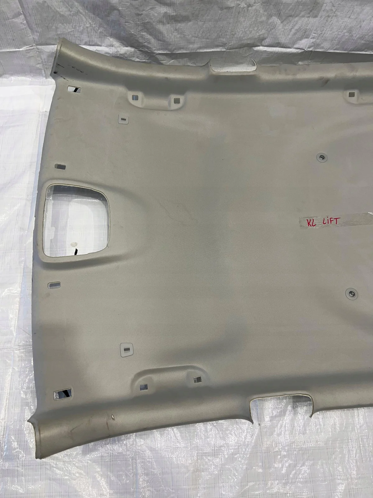 JEEP CHEROKEE KL PODSUFITKA AUE7894