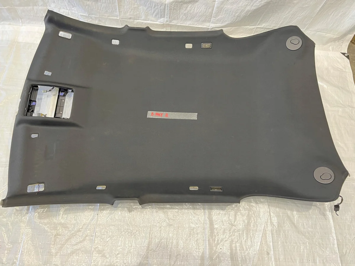 JAGUAR E-PACE GARNITURE DE PAVILLON NOIRE AUE9806