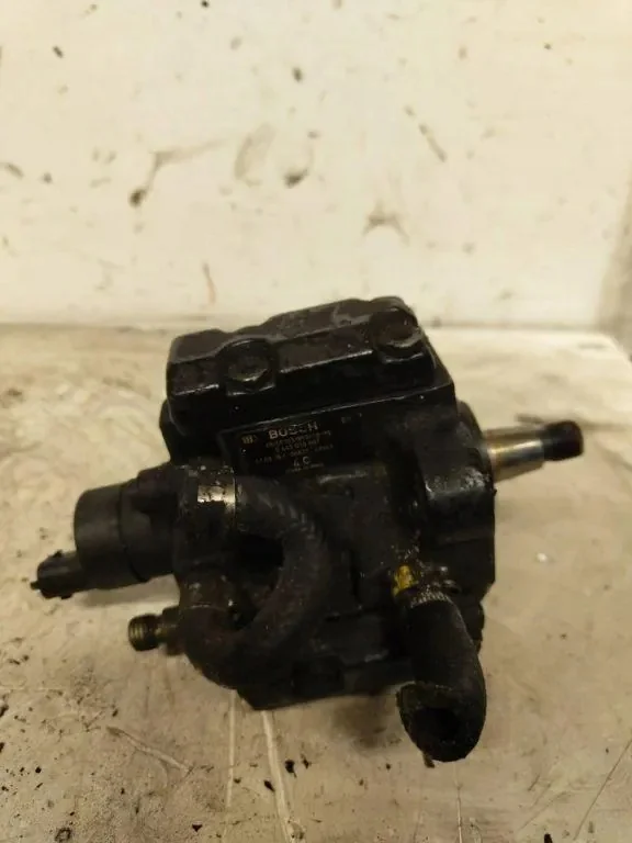 Polttoainepumppu Fiat Doblo 1.9D 0445010007