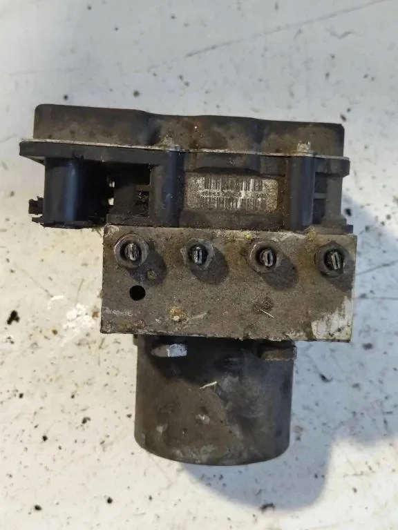 Centralina ABS ESP Peugeot 4542.K8 Usata image 3