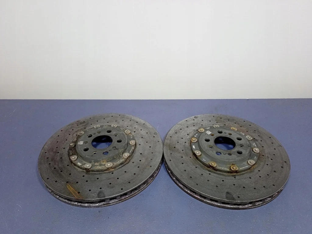BMW M4 G82 Keraamiset Etujarrulevyt
