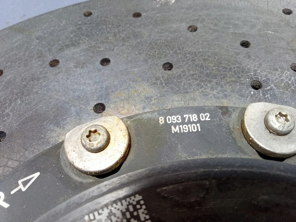 BMW M4 G82 Keramikbremsscheibe vorne image 4