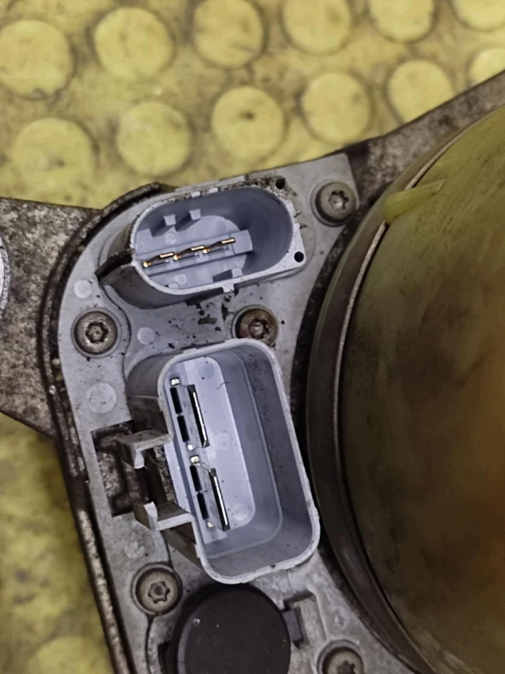 Volvo V50 Pumpe Servolenkung 4N513K514DS image 3