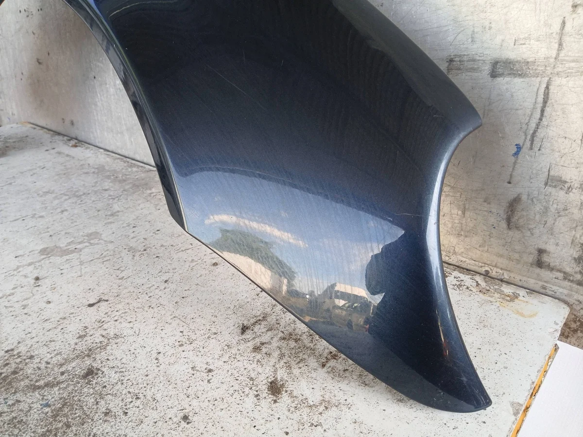 Mercedes C W203 Front Right Fender 52D3 image 4