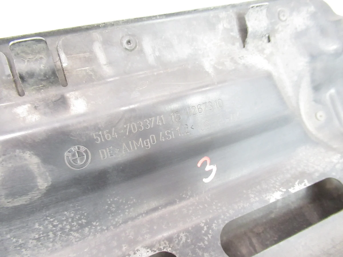 Refuerzo superior BMW Serie 5 E60 E61 usado