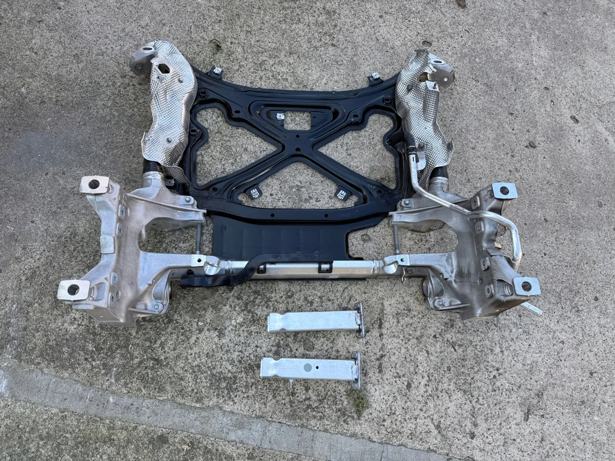 Audi Q7 Châssis Avant 4M0399315T image 2