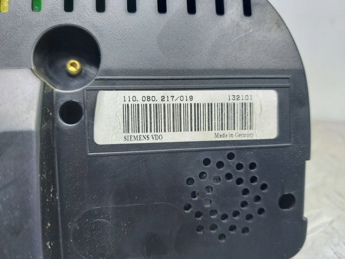 Tachometer VW Touran 1.9 TDI 1T0920861A image 6