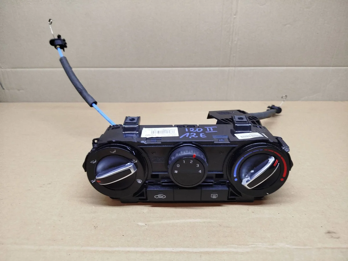 Panneau de ventilation clim Hyundai i20 II 97250-C8900