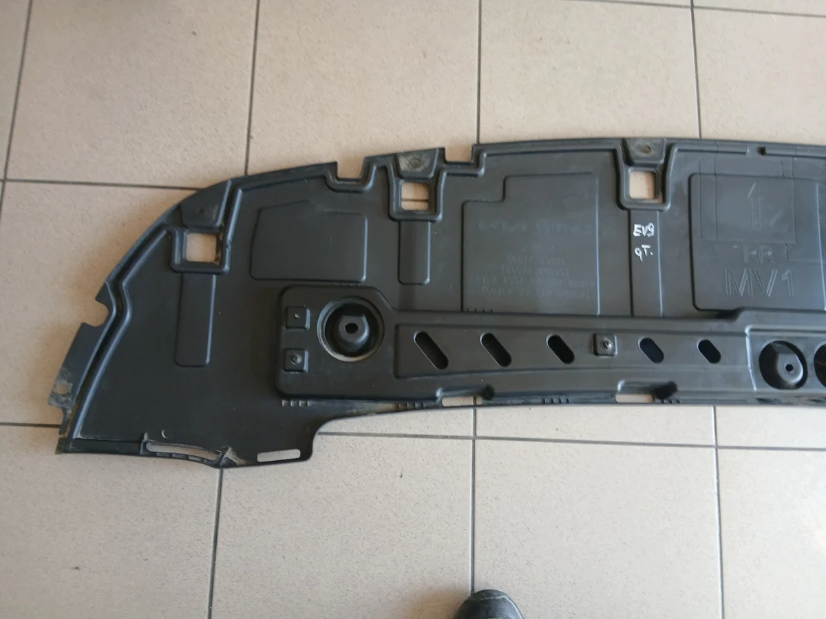 KIA EV9 2023-26 GT Protection sous pare-chocs arrière