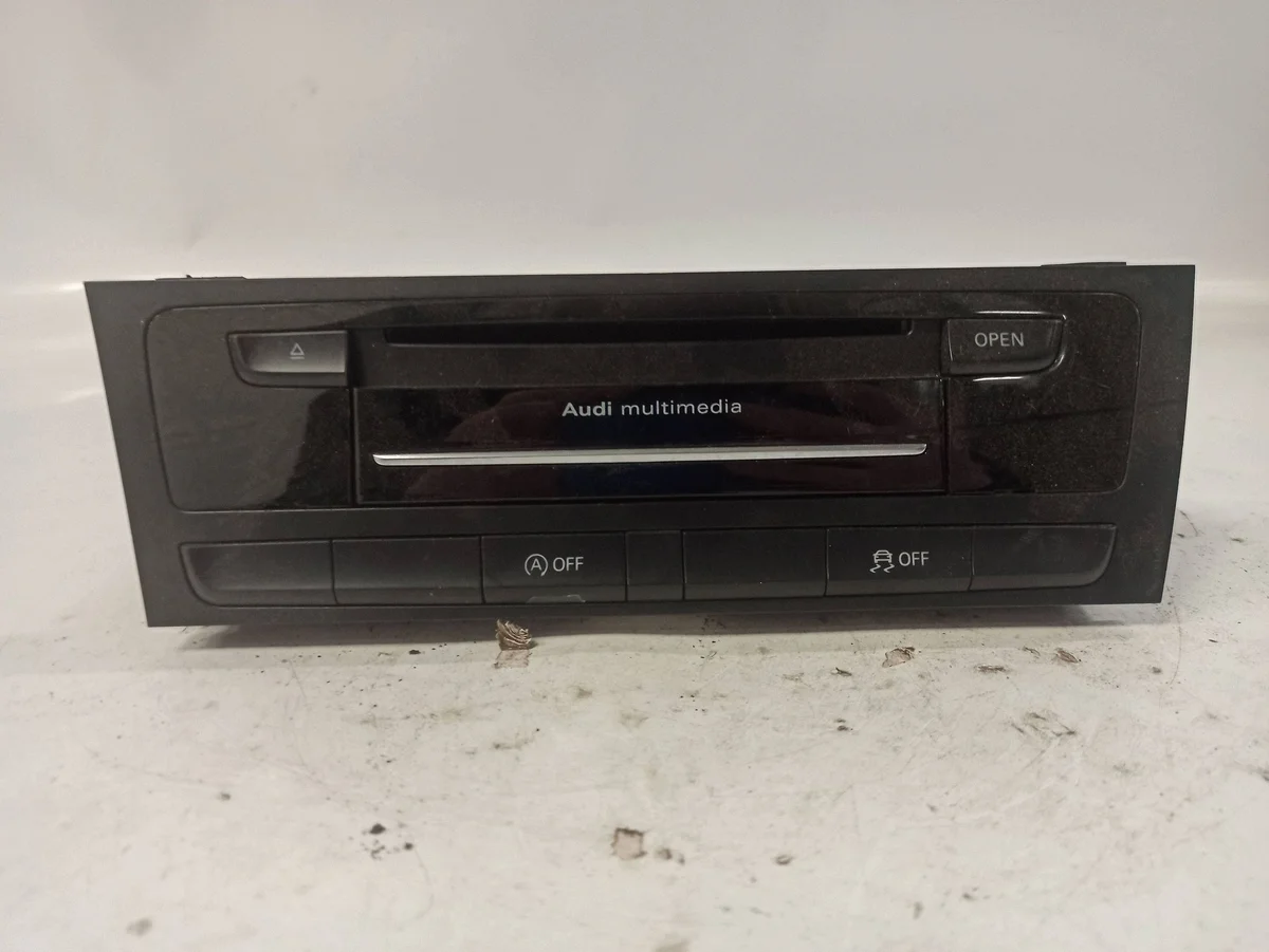 Audi A4 B8 Radio Navigation 8R1035652