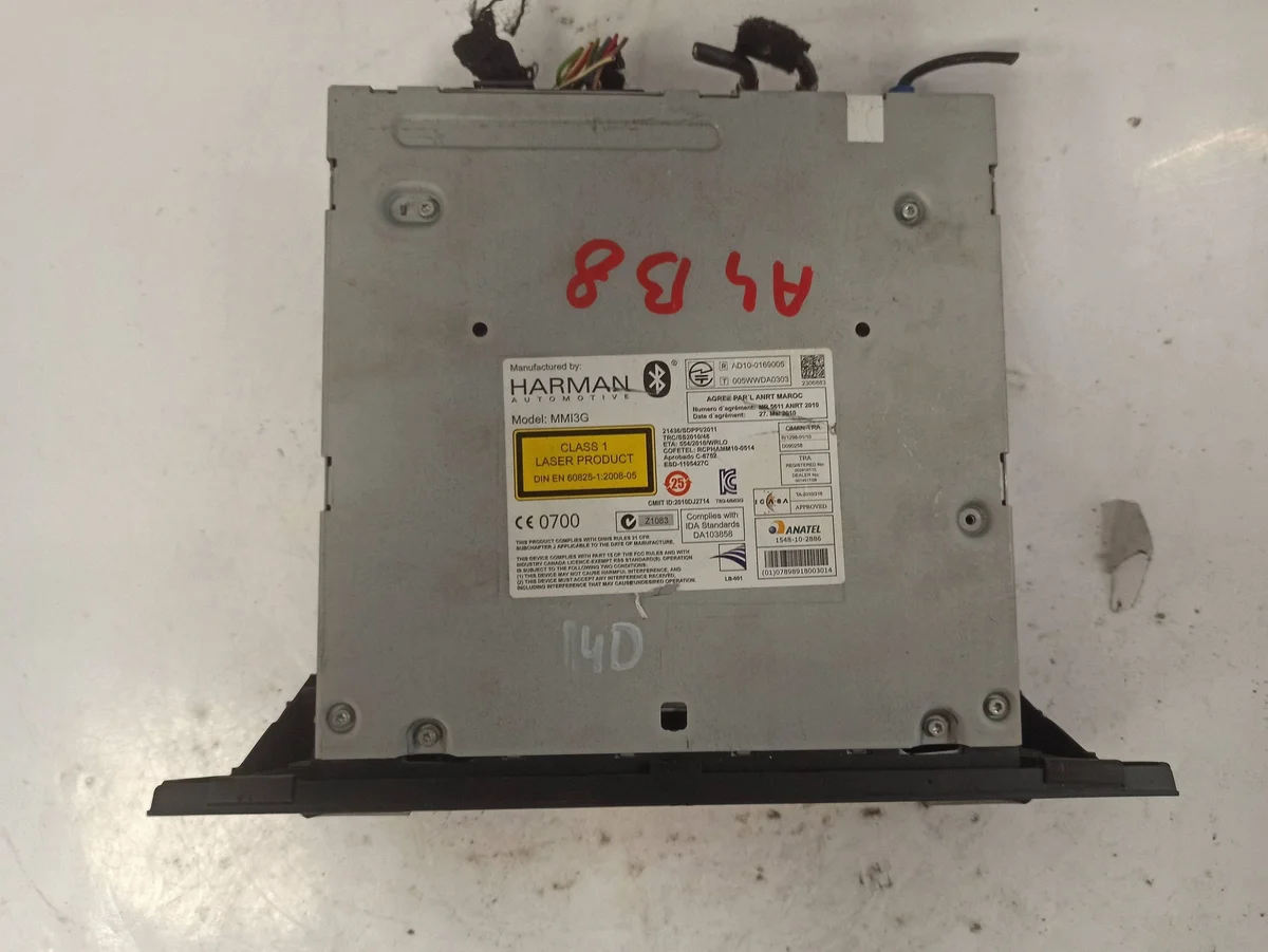 Audi A4 B8 Radio Navigation 8R1035652 image 6