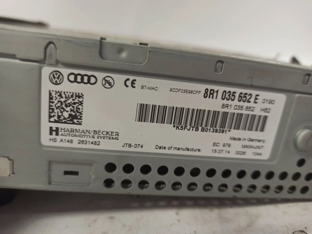 Audi A4 B8 Radio Navigation 8R1035652 image 9