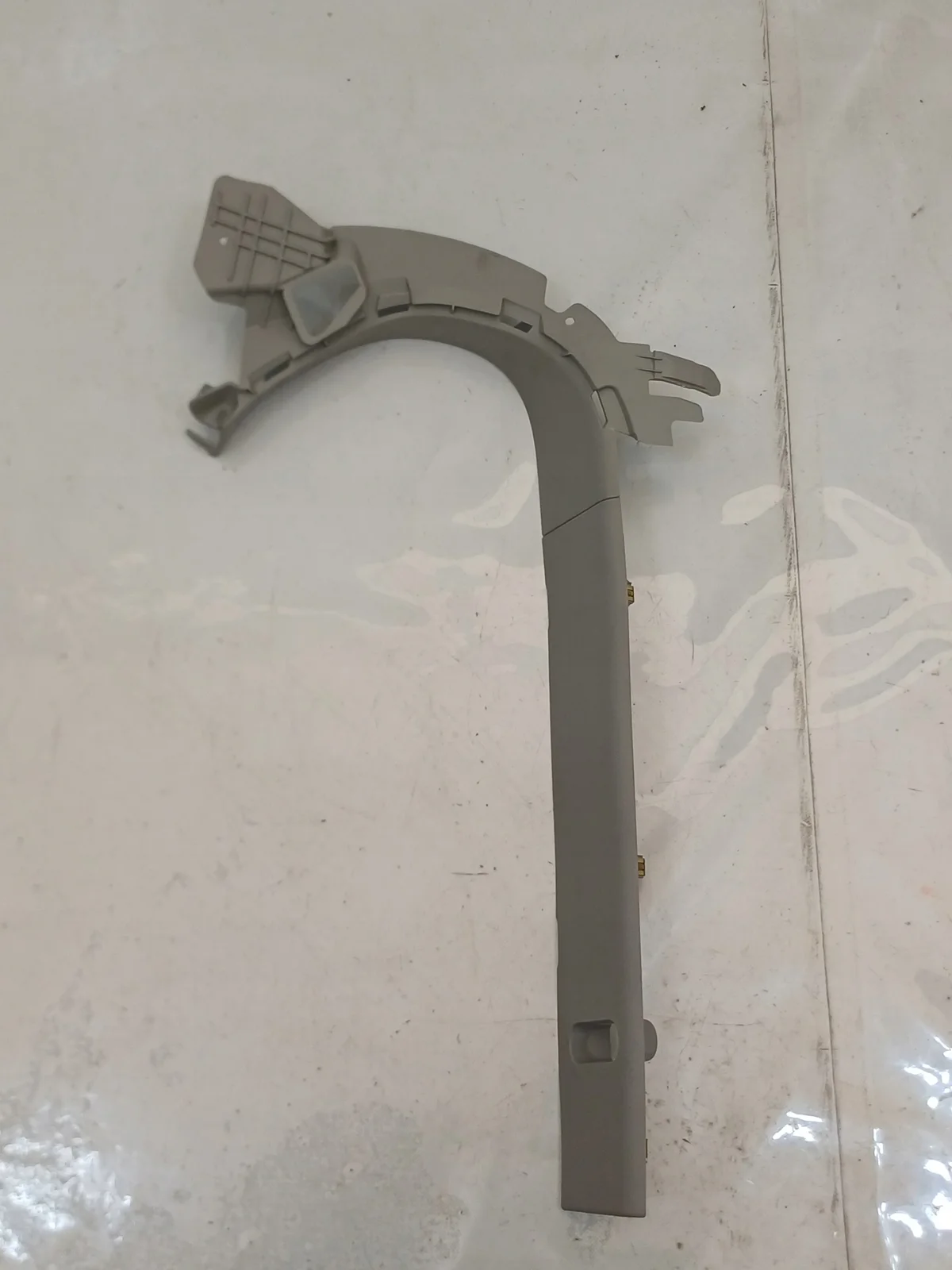 2018 Chrysler Pacifica Sliding Door Trim 5SB95PD2AE