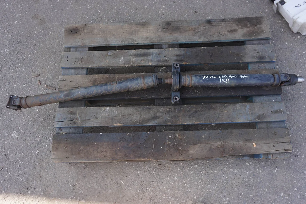 Subaru XV GP Drivaxel Automat 27111FJ060
