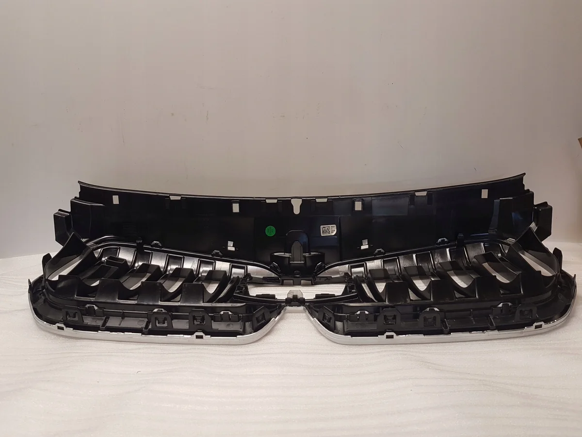 Grelha BMW X1 U11 M Pkg 2022- Usada image 9