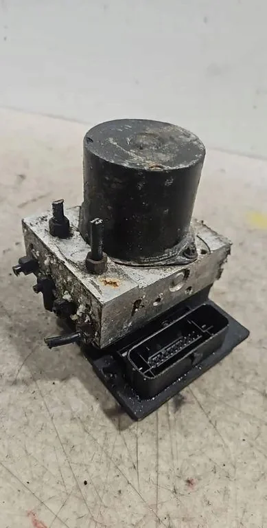 ABS Pomp VW Polo 9N 1.4 TDI 0265950592 image 3