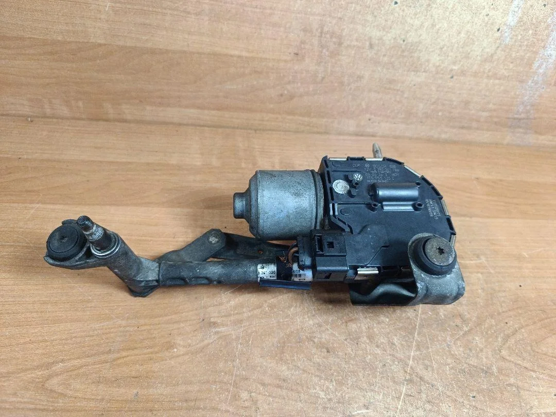 Moteur Essuie-Glace Avant Droit VW Touran