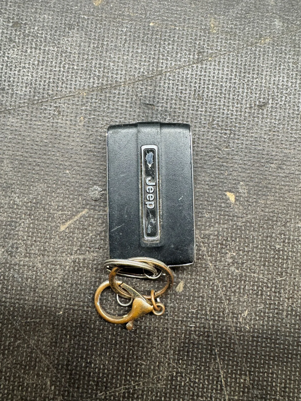 Jeep Grand Cherokee WL Key Fob USP2957 Used