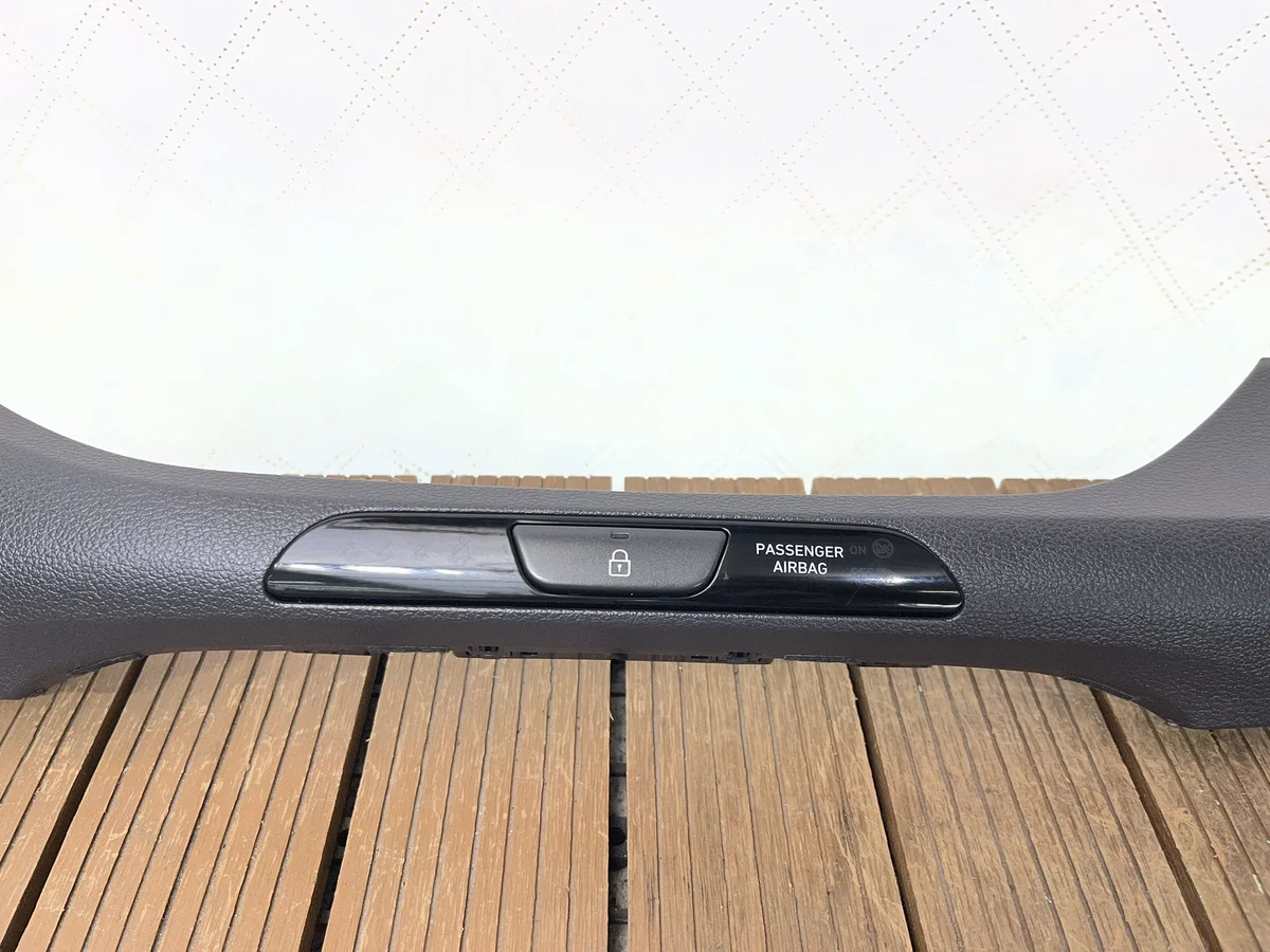 Hyundai i30 III Dekorpanel Konsol 84790-G4100