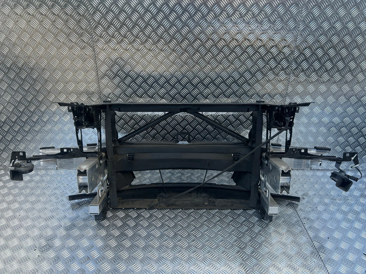 Frontbalk BMW F30 F31 LCI image 10