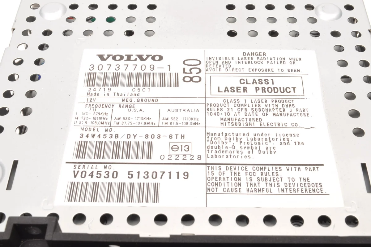 Radio Volvo S60 V70 XC70 30737709 image 7