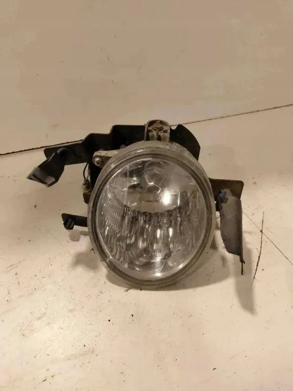 Halogen vänster Subaru Justy III E130801 image 2