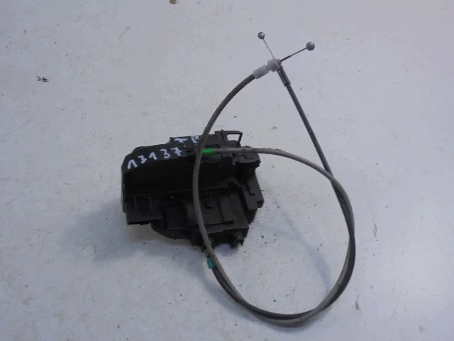 Nissan Qashqai J10 takalukko oikea image 5