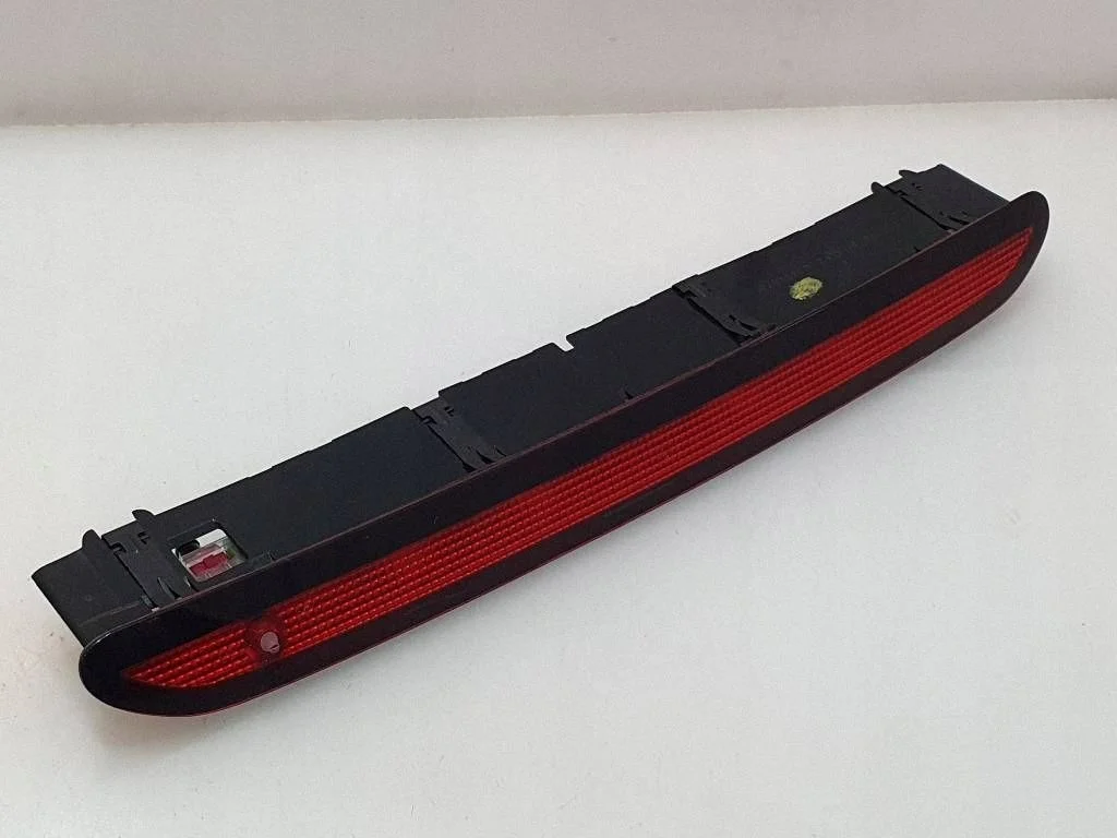 Derde remlicht VW Golf VII 5G0945087B image 3