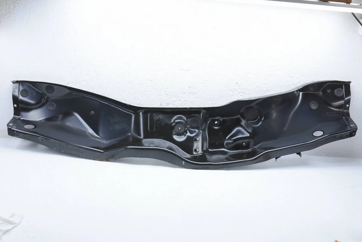 Mercedes Vito W447 Lower Metal Windshield Panel