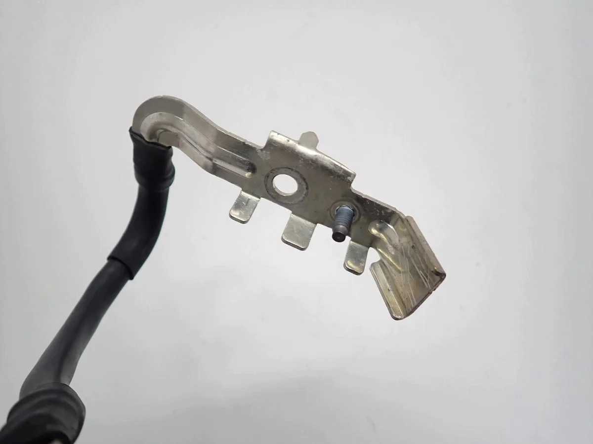 Klemme Sicherung Batterie 5Q0915181J Skoda Karoq image 3