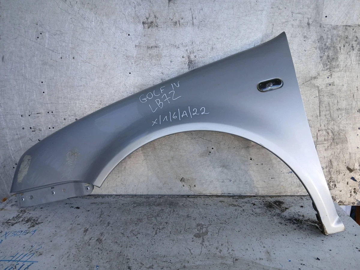 VW Golf IV Front Left Fender Used X16A22