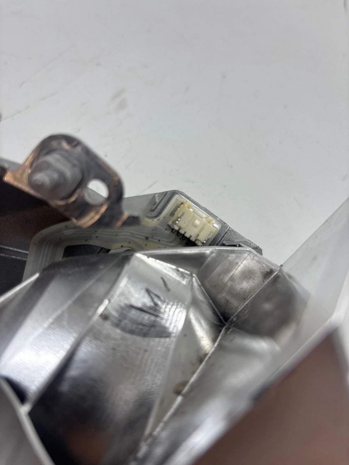 Jaguar F-Pace Right Headlight Part 43005145 image 4