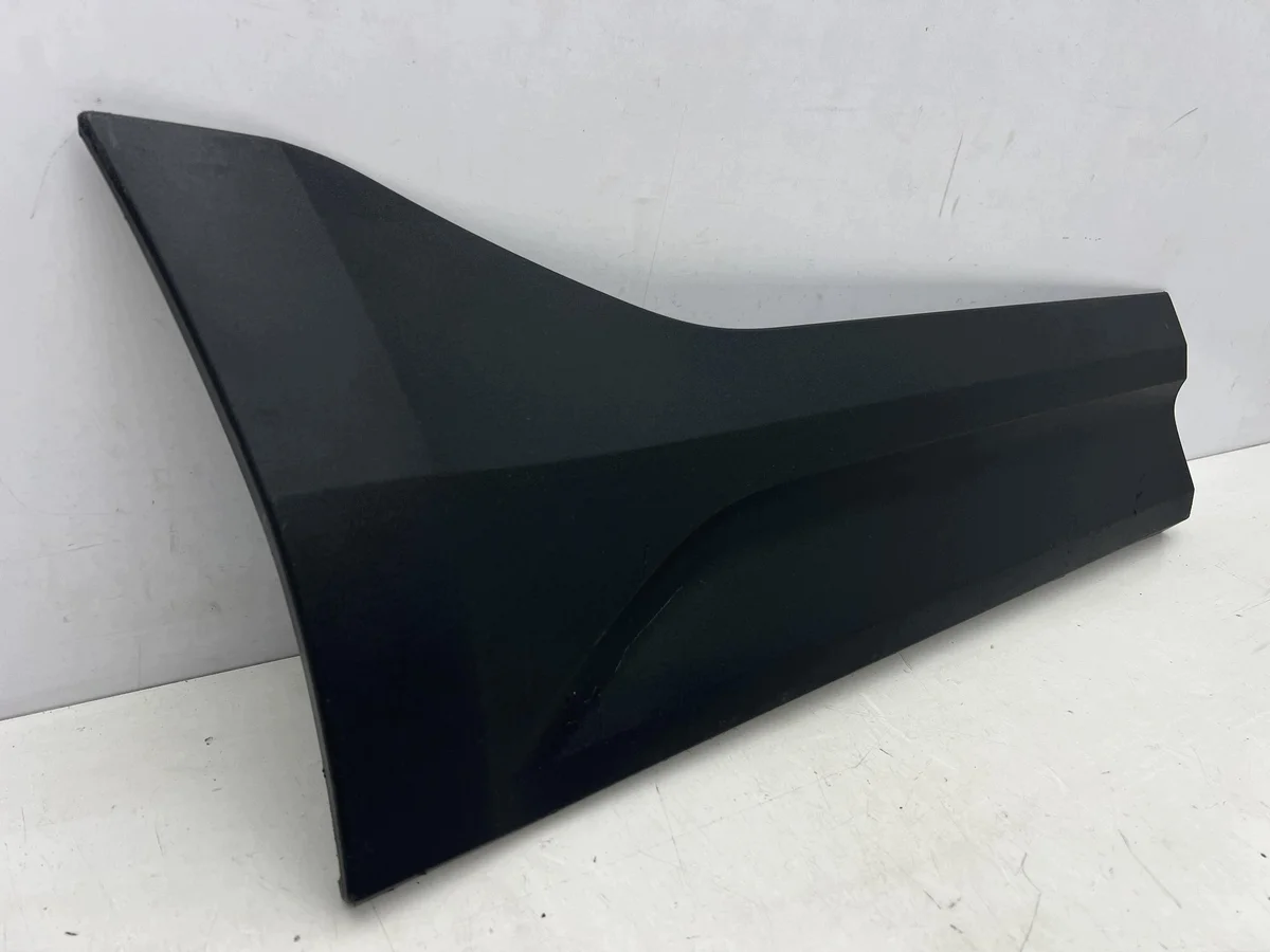 Volvo XC40 dörrlisthölje höger bak, 31448319