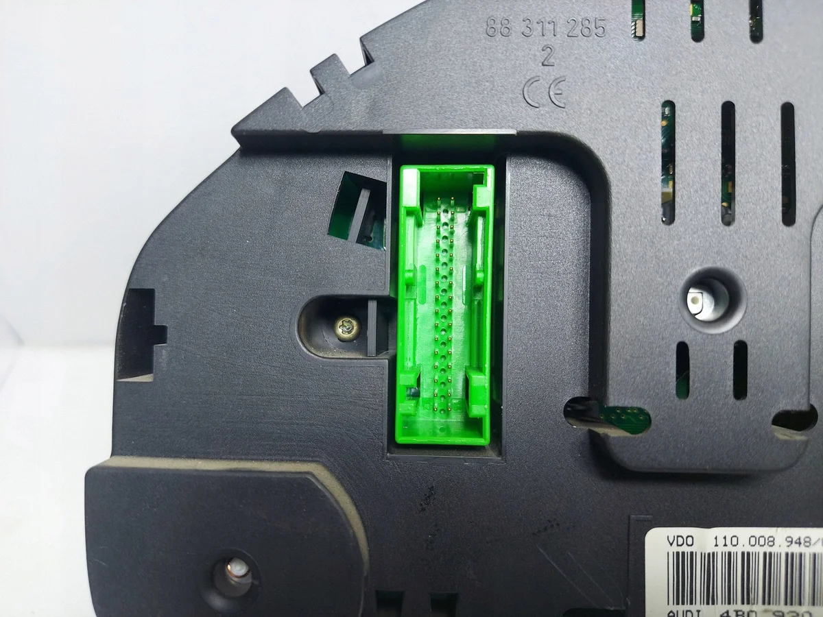 Compteur Audi A6 C5 4B0920932L image 5