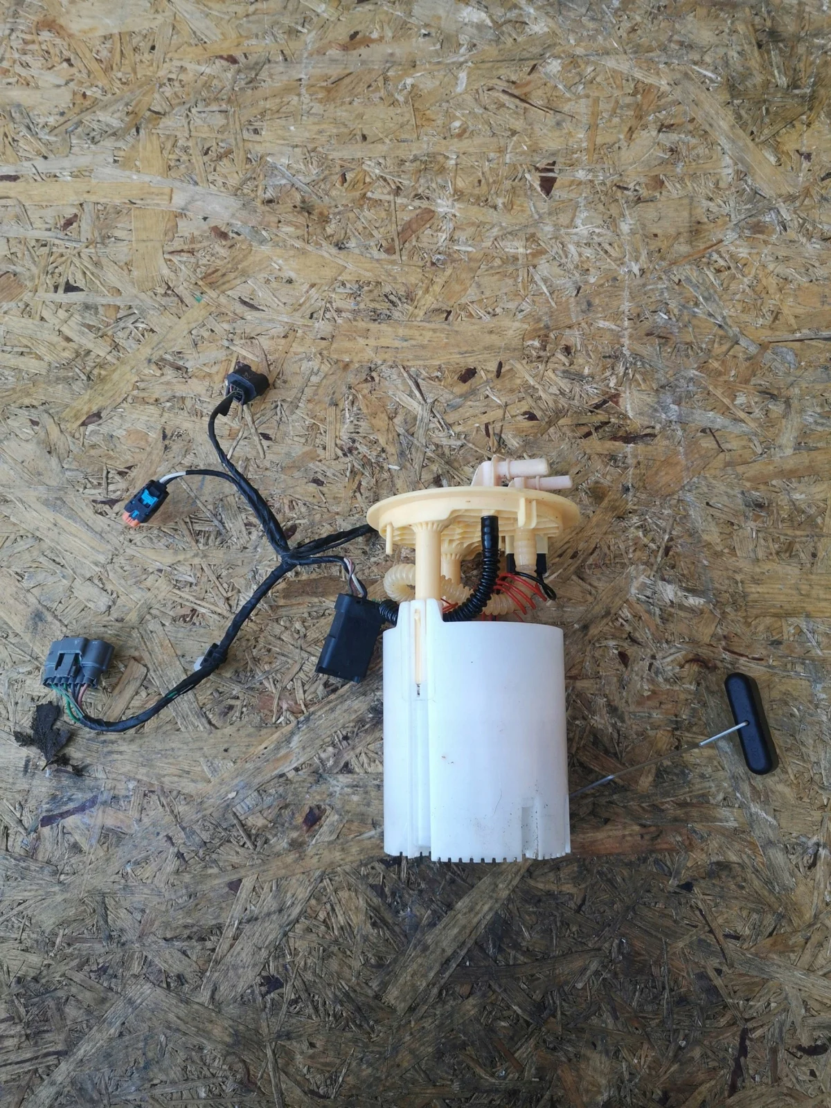 Bomba de Combustible Renault Megane IV 1.5 DCI image 4