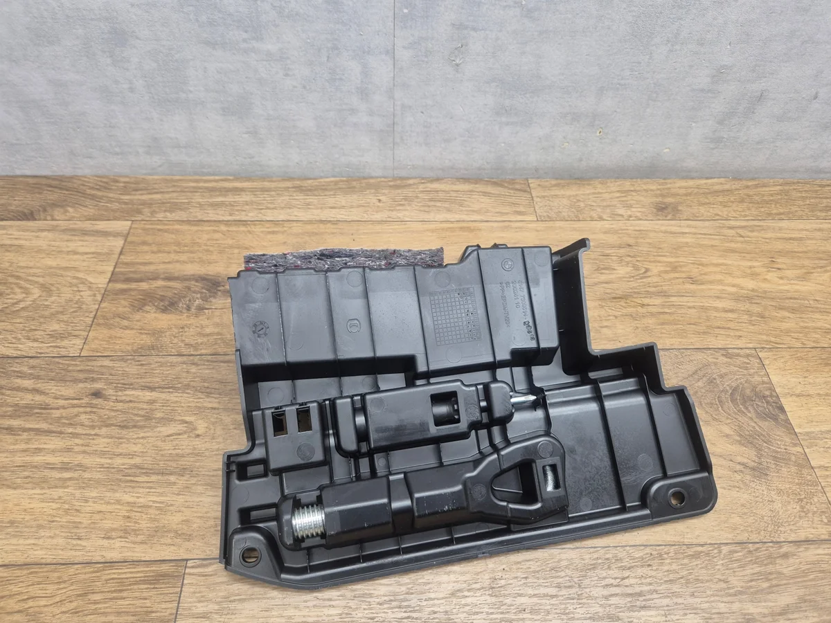 BMW F36 Trunk Storage Insert With Tools image 7