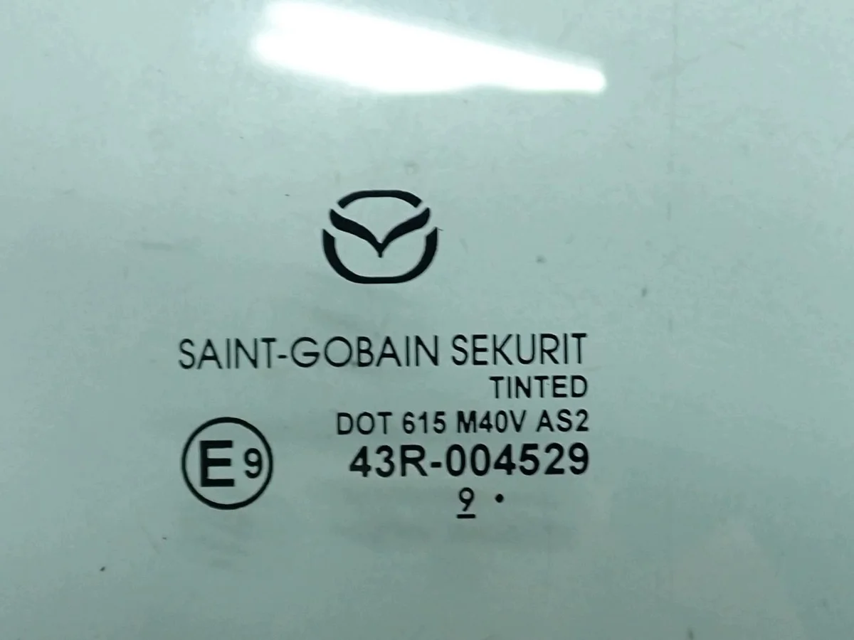 Cristal Puerta Mazda CX-30 2021 Usado