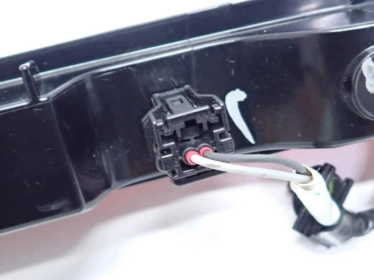 Feu stop Mazda CX-30 DFR5-51580 image 7